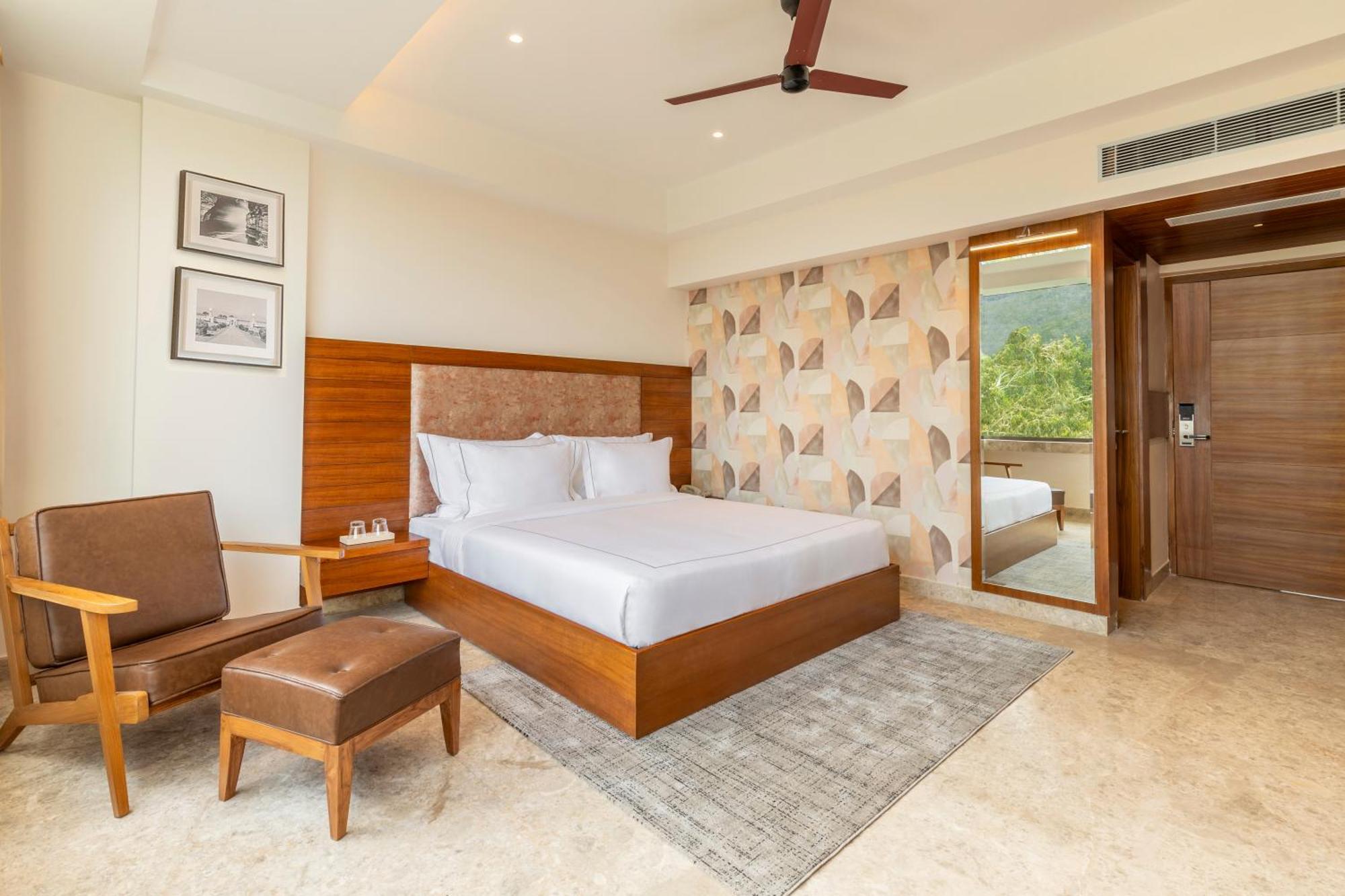 The Prominence Mussoorie Road Dehradun Hotel Exterior foto